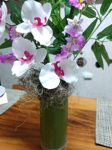 Imagem 7 de 7 de Orquideas Artificiais Brancas + Vaso Bambu Arranjo Flores