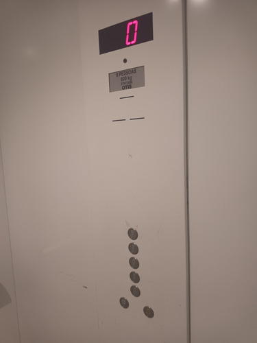 Apartamento 2 Quartos Quinto Andar Com Piscina