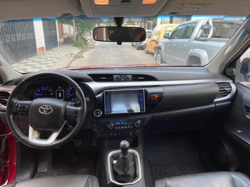 Toyota Hilux 2.8 Cd Srx 177cv 4x4 At