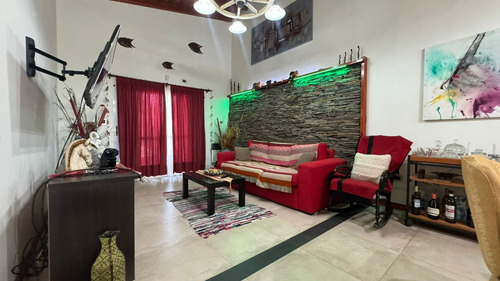 Casa En Venta En Pueblo Ester Naturaleza Y Confort