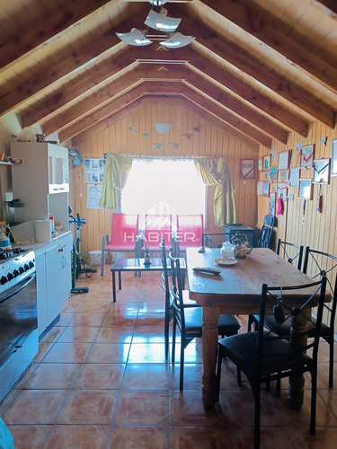 Casa En Venta De 3 Dorm. En Pucón