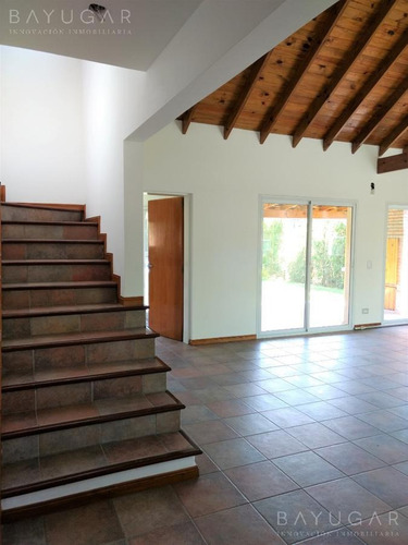 Imagen 9 de 20 de Venta - Oportunidad!- Sólida Y Excelente Casa En Sausalito - Bayugar Negocios Inmobiliarios