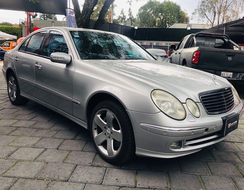 Imagen 6 de 13 de Mercedes Benz Clase E 2006 E500 Avantgarde