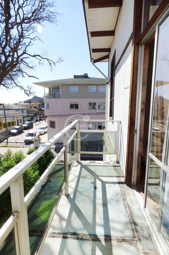 2 Pisos, 7 Dorm. Con Gran Patio En Valparaíso