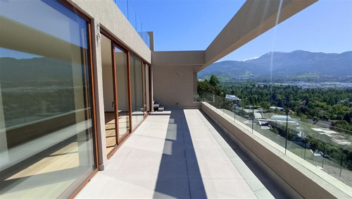 Casa En Venta En Lo Barnechea