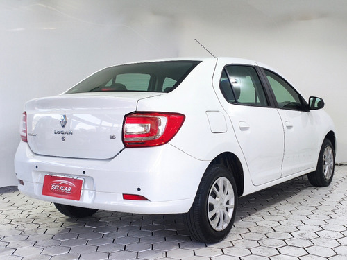 Imagem 10 de 15 de Logan Expression 1.6 2017 Completo Apenas 42.000km