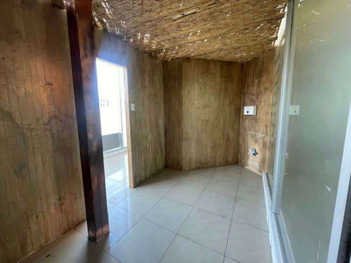 Comercial Villa Alemana Con Estacionamiento Para Clientes
