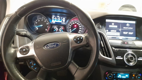 Imagen 6 de 25 de Ford Focus 5p 2.0l N At Titanium