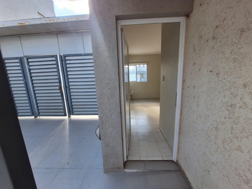 Departamento En Barrio La Cañada