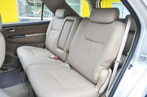 Toyota Hilux SW4 SRV 3.0 4X4 AT (7L)