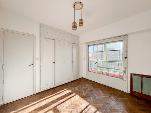 Venta - 4 Amb Con Dependencia Y Doble Balcón - Apto Crédito - Balvanera