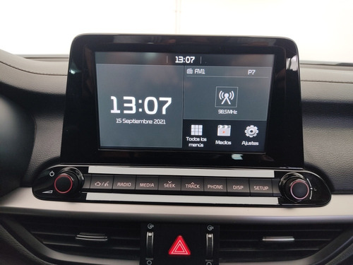 Imagen 12 de 15 de Kia Forte 2.0 Lx Mt 2020