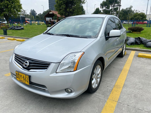 Imagen 1 de 25 de Nissan Sentra 2010