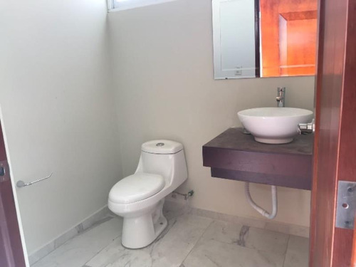 Imagen 9 de 12 de Casa Sola En Venta Fracc. Residencial Caletto