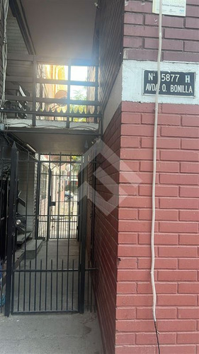 Departamento En Arriendo De 2 Dorm. En Lo Prado