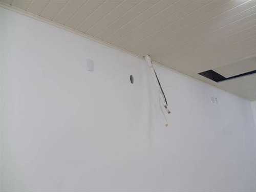 Imagem 2 de 26 de Loja Ampla 220 M² Área Util Sendo Térreo E 1° Andar Bem No Centro De São Vicente Exelente Para Lojas Grandes Ou Clinica Médica Ou Laboratório Médico E Ou Também Serve Para Cartorio Situado Em Rua De