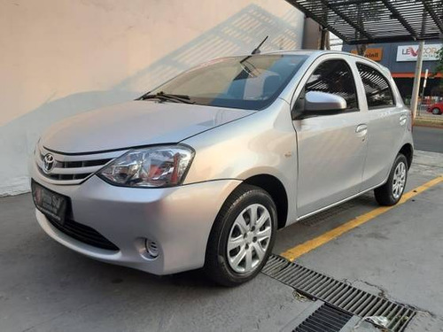 Imagem 1 de 14 de Toyota Etios 1.3 X 16v Flex 4p Mecanico