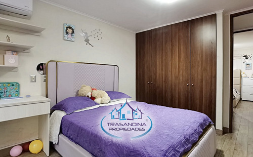 Vende Casa Amoblada 3d 4b 2e - Sector Peñalolén - Santiago