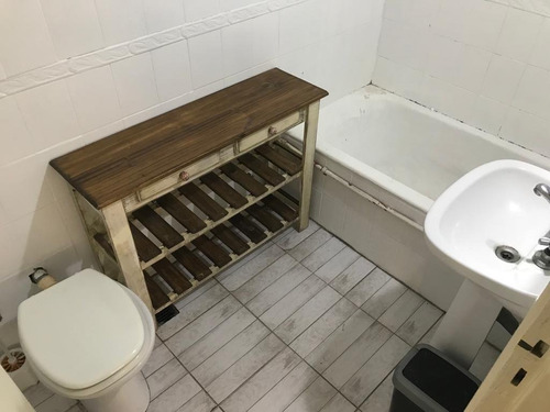 Venta. Negociable. Departamento. 2 Ambientes. Lavadero. Hipólito Yrigoyen Y Colombres. Almagro.