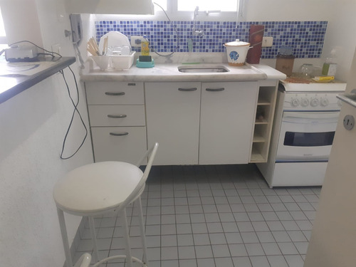 Imagem 1 de 10 de Apartamento Para Temporada No Guaruja
