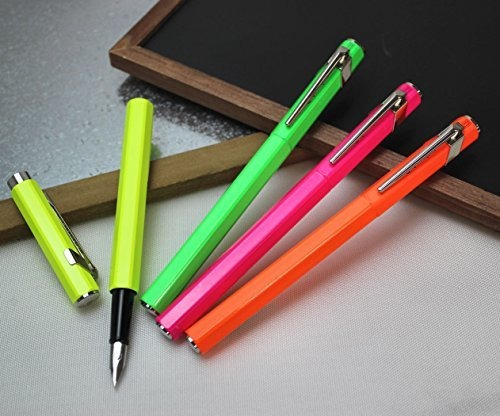 Pluma Caran D'ache Estilografica Rosa Fluorescente Aluminio