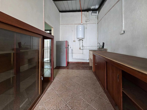 Local Comercial / Oficinas / Bodega, 6 Estac (177326)