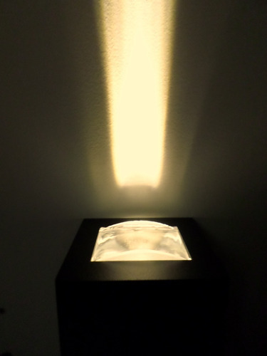 Imagen 9 de 10 de Velador Decorativo Resto Bar Efecto Laser Iluminacion Led