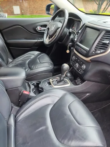 Jeep Cherokee 3.2 Longitude
