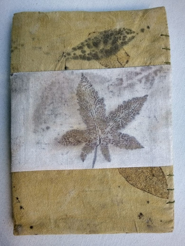 Imagen 5 de 5 de Cuaderno Artístico, Con Impresión Vegetal. Arce