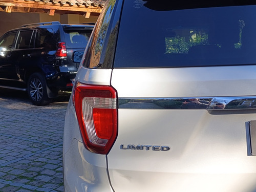 Ford Explorer Limited 4X4