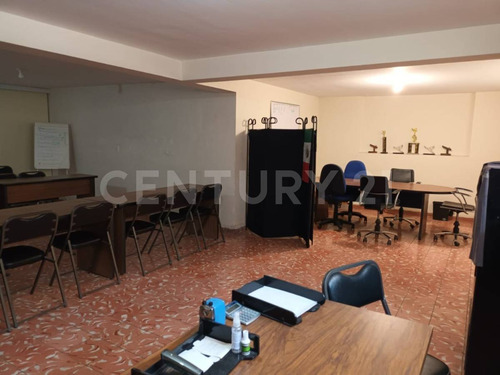 Oficina En Venta En Col. Mitras Centro En Monterrey