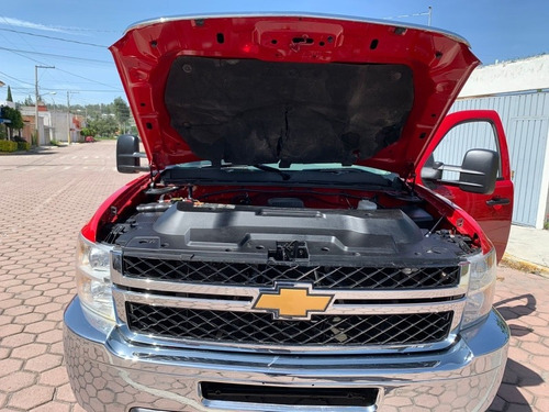 Imagen 5 de 12 de Chevrolet Silverado 2013 6.0 3500 Chasis Cabina Wt Aa Mt