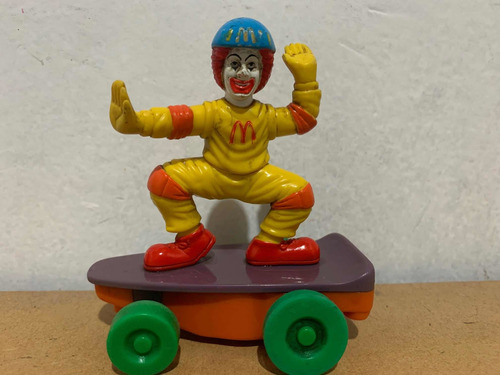 Ronald Mc Donald - Muñeco Skate Patineta (mc Donald 1999)