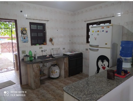 Imagem 9 de 14 de Casa Com Quintal 400 Metros Da Praia Com Suíte Itanhaém Sp
