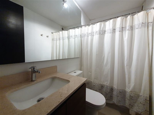 Departamento En Arriendo De 2 Dorm. En Vitacura