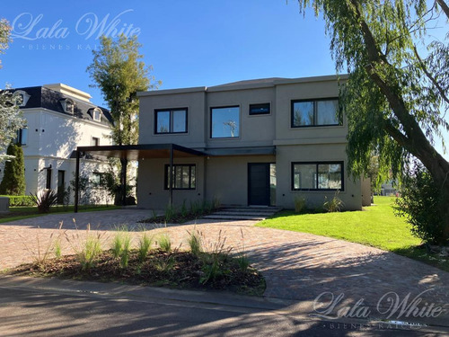Casa En Venta En Saint Thomas Este Canning