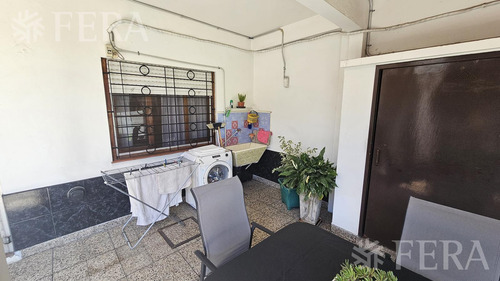 Venta De Casa De 5 Ambientes Con Cochera Y Quincho En Wilde