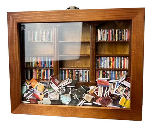 . Agitando Estante De Livros Em Miniatura, Presente