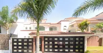 Comprar Casa En Venta, Recuperación Bancaria, Col. Bugambilias, Zapopan, Jalisco. Jf08