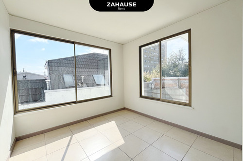 Casa En Arriendo 5 Dormitorios A Pasos De La U Del Biobío