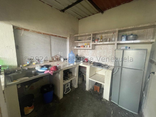 Yonny Silva Rentahouse Vende Excelente Casa Comercial En El Ingenio Guatire Rcys 24-25775