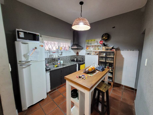 Casa En Venta En Haedo Sur