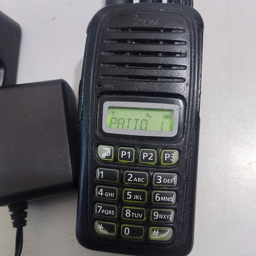 Radio Icom Ic-f2000t Uhf 128ch C/ Base Cargador Antena Etc