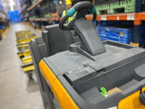Equipo De Arrastre Marca Jungheinrich Modelo Ezs350na Epcmex