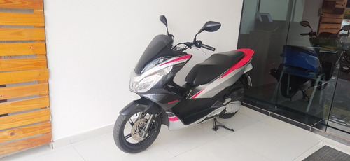 Imagem 2 de 9 de Honda Pcx 150 Sport 2018 Tebi Motos