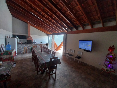 Casa Com 2 Quartos 3 Banheiros 1 Sala Grande E Garagem Grand