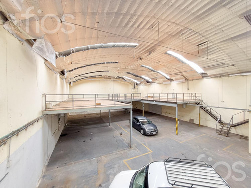 Venta Inmueble Comercial Con Galpón, Entrepiso Y Oficinas En Barrio Luis Agote
