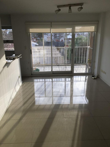 Departamento En Venta En Morón. 3 Ambientes.