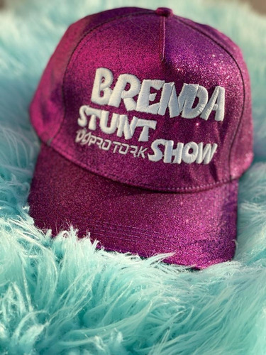 Boné Brenda Stunt Show Glitter Feminino Bordado Aba Redonda
