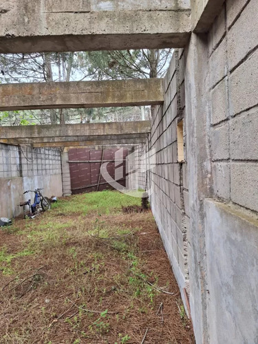 Casa En Venta Con Terreno Y Mejoras .excelente Para Comercio.